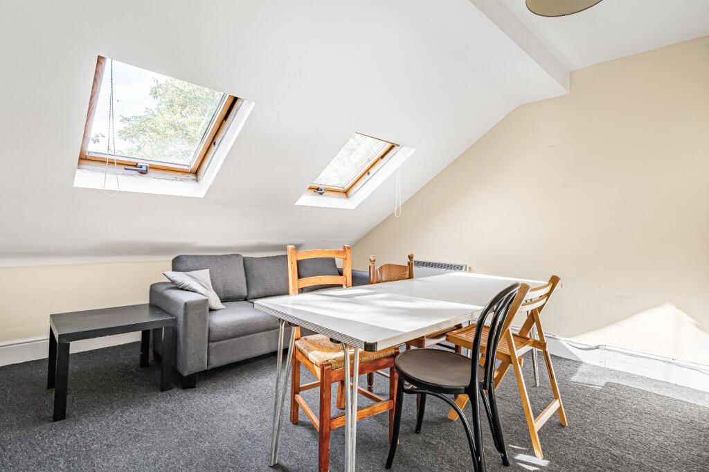 3 bed 1st Floor Flat for rent in Camden Town. From Chestertons Estate Agents , Camden & Primrose Hill Lettings