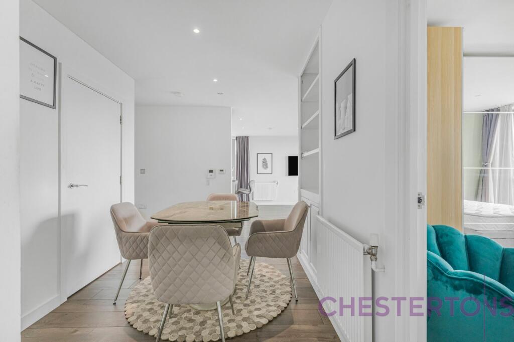 2 bed 1st Floor Flat for rent in Poplar. From Chestertons Estate Agents , Canary Wharf & Docklands Lettings