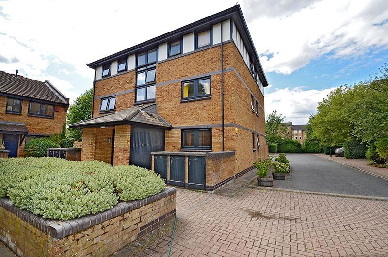 2 bed 1st Floor Flat for rent in Poplar. From Chestertons Estate Agents , Canary Wharf & Docklands Lettings 2 bed 1st Floor Flat for rent in Poplar. From Chestertons Estate Agents , Canary Wharf & Docklands Lettings