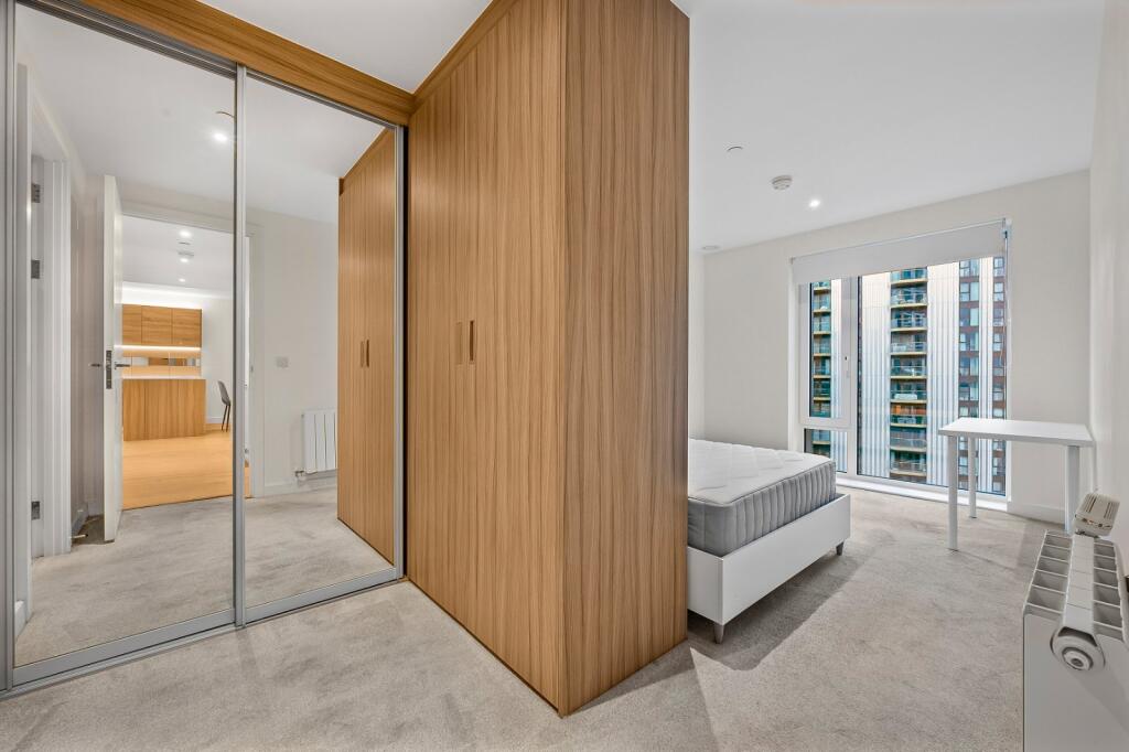 2 bed 1st Floor Flat for rent in Woolwich. From Chestertons Estate Agents , Canary Wharf & Docklands Lettings 2 bed 1st Floor Flat for rent in Woolwich. From Chestertons Estate Agents , Canary Wharf & Docklands Lettings