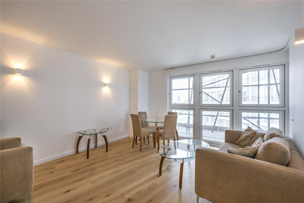 1 bed 1st Floor Flat for rent in Poplar. From Chestertons Estate Agents , Canary Wharf & Docklands Lettings