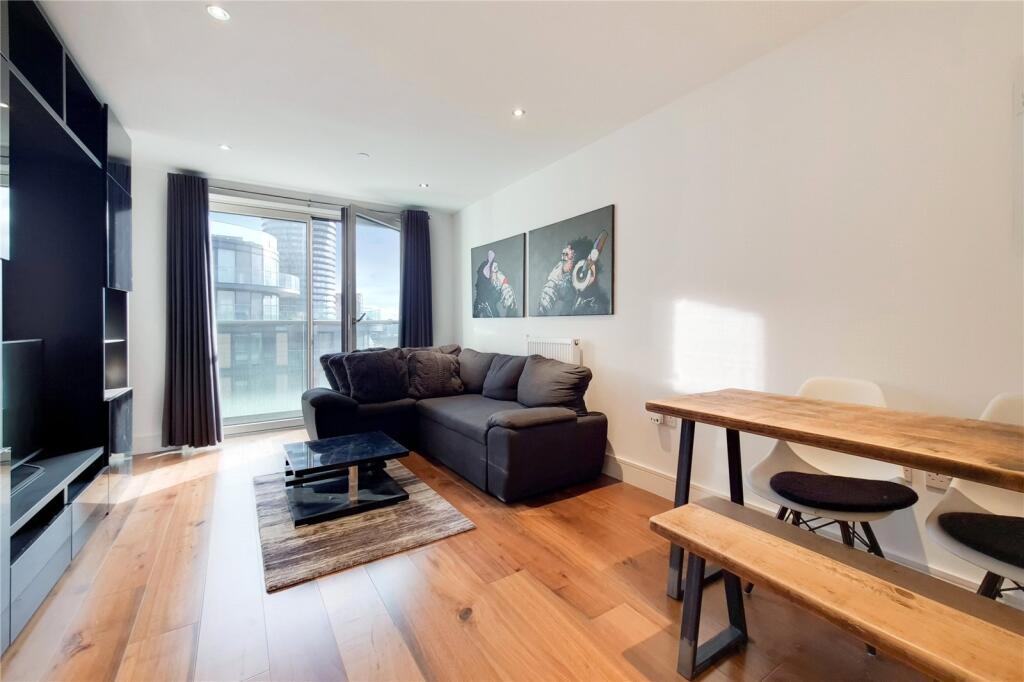 1 bed 1st Floor Flat for rent in Poplar. From Chestertons Estate Agents , Canary Wharf & Docklands Lettings