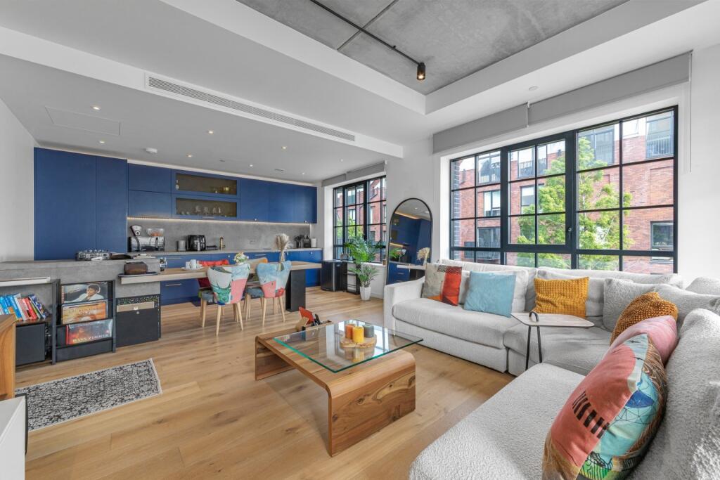 2 bed 1st Floor Flat for rent in Poplar. From Chestertons Estate Agents , Canary Wharf & Docklands Lettings