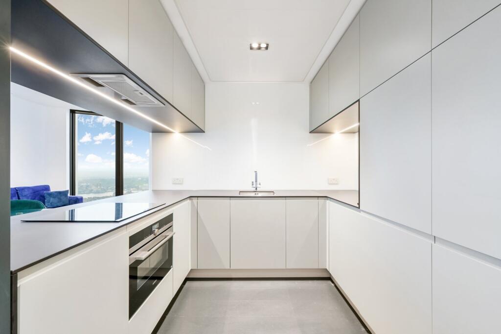 2 bed 1st Floor Flat for rent in Poplar. From Chestertons Estate Agents , Canary Wharf & Docklands Lettings