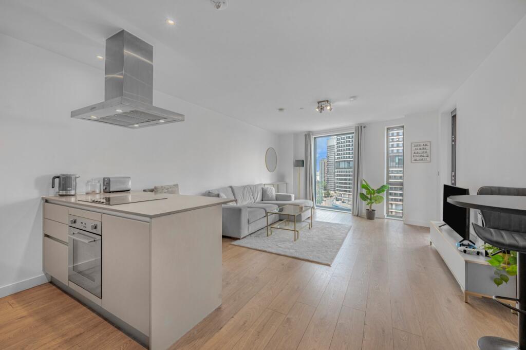 1 bed 1st Floor Flat for rent in Poplar. From Chestertons Estate Agents , Canary Wharf & Docklands Lettings