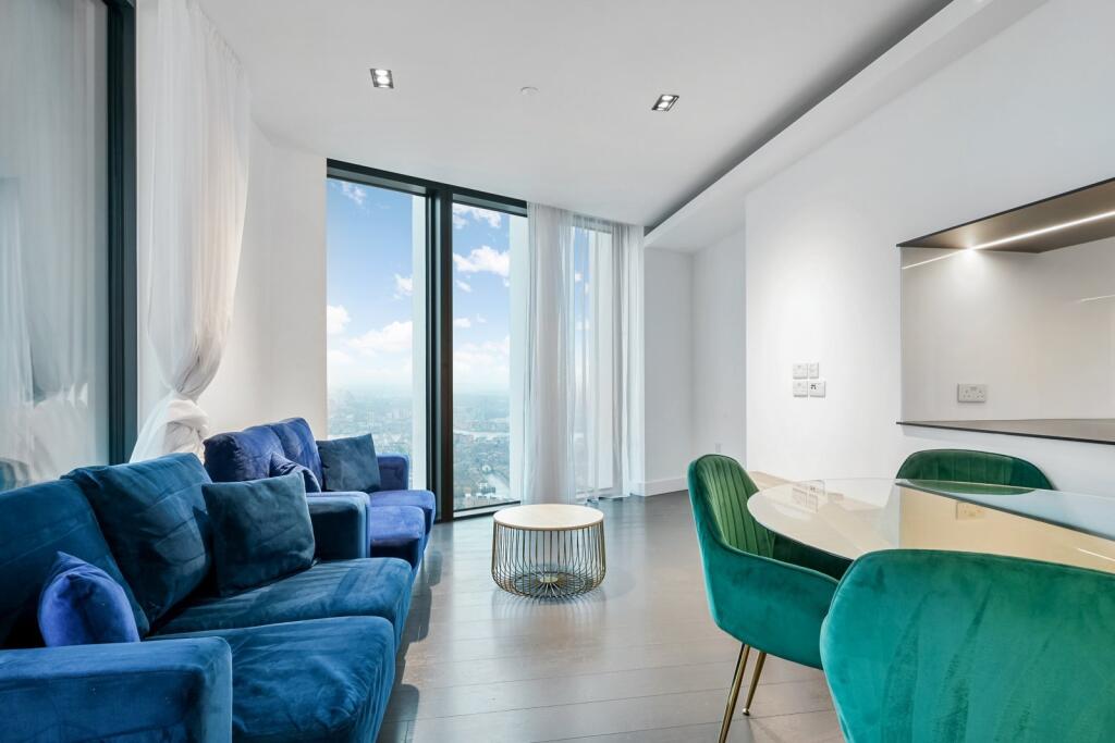 2 bed 1st Floor Flat for rent in Poplar. From Chestertons Estate Agents , Canary Wharf & Docklands Lettings