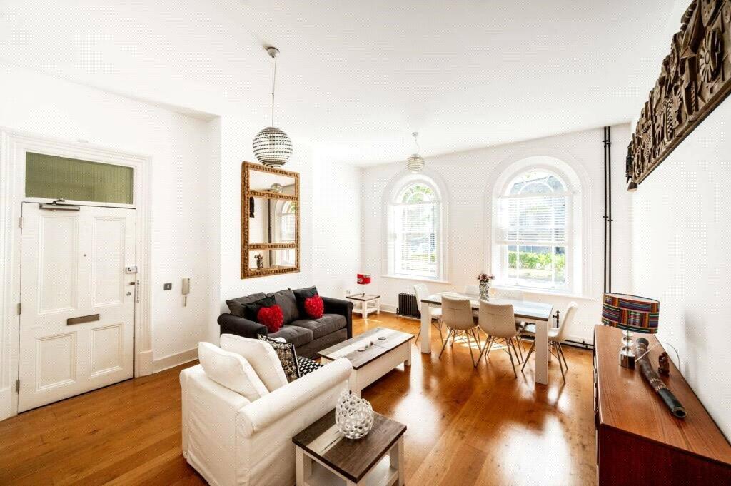 1 bed 1st Floor Flat for rent in Woolwich. From Chestertons Estate Agents , Canary Wharf & Docklands Lettings