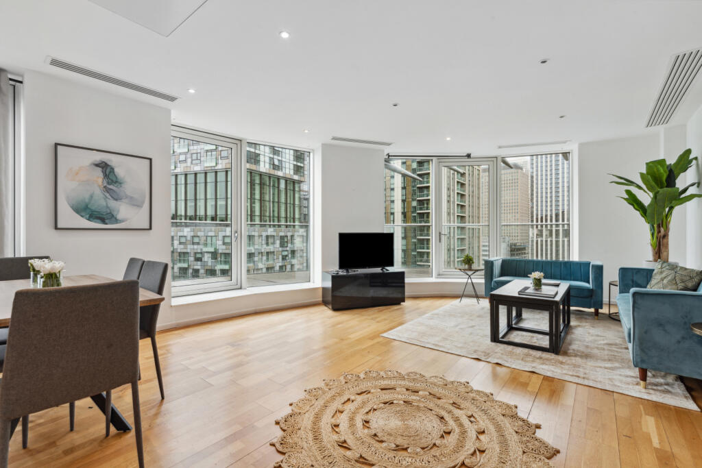 2 bed 1st Floor Flat for rent in Poplar. From Chestertons Estate Agents , Canary Wharf & Docklands Lettings 2 bed 1st Floor Flat for rent in Poplar. From Chestertons Estate Agents , Canary Wharf & Docklands Lettings