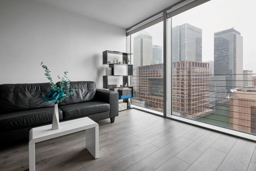 1 bed 1st Floor Flat for rent in Poplar. From Chestertons Estate Agents , Canary Wharf & Docklands Lettings