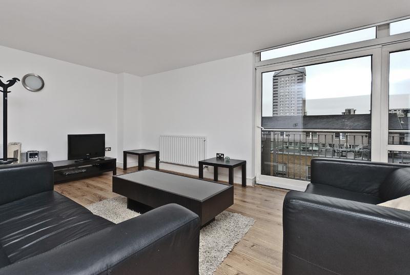 2 bed 1st Floor Flat for rent in Poplar. From Chestertons Estate Agents , Canary Wharf & Docklands Lettings 2 bed 1st Floor Flat for rent in Poplar. From Chestertons Estate Agents , Canary Wharf & Docklands Lettings