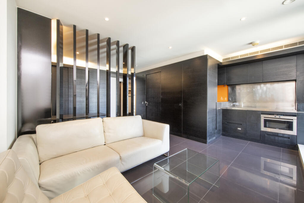 0 bed 1st Floor Flat for rent in Poplar. From Chestertons Estate Agents , Canary Wharf & Docklands Lettings