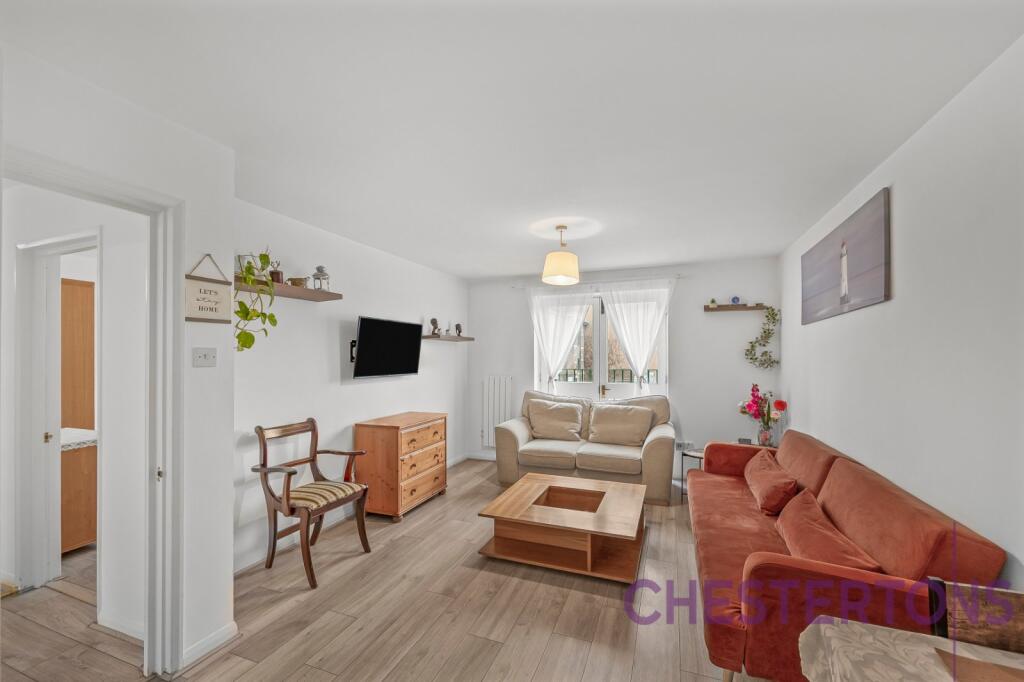 2 bed 1st Floor Flat for rent in Poplar. From Chestertons Estate Agents , Canary Wharf & Docklands Lettings 2 bed 1st Floor Flat for rent in Poplar. From Chestertons Estate Agents , Canary Wharf & Docklands Lettings