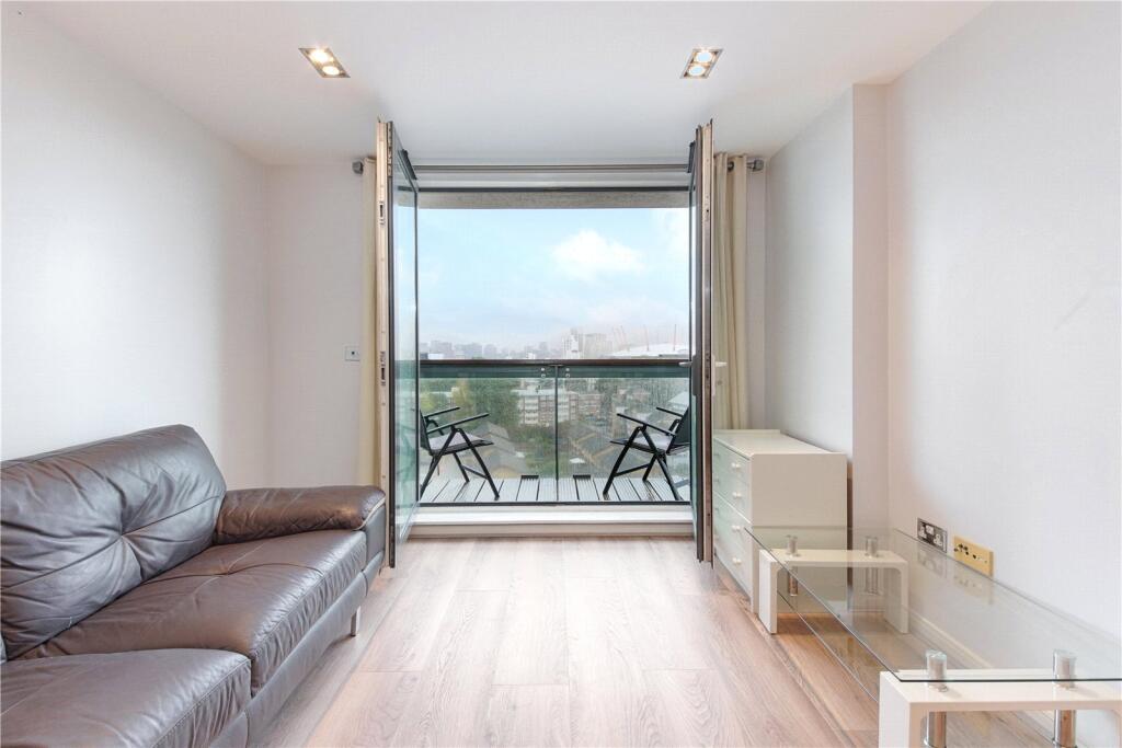 1 bed 1st Floor Flat for rent in Poplar. From Chestertons Estate Agents , Canary Wharf & Docklands Lettings