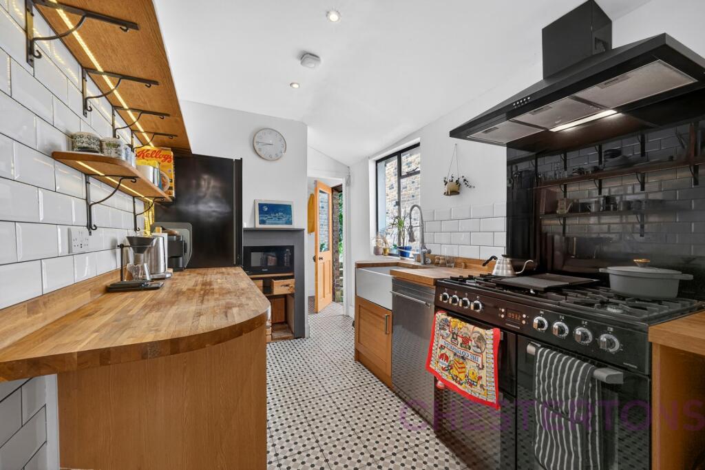 3 bed Detached for rent in Greenwich. From Chestertons Estate Agents , Canary Wharf & Docklands Lettings