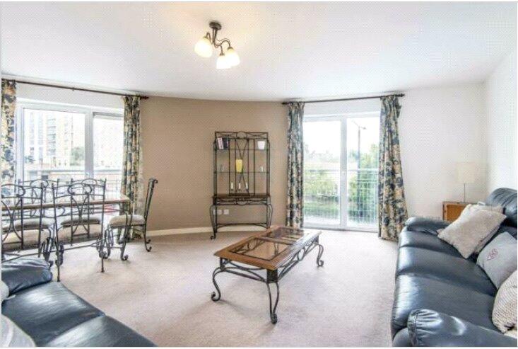 2 bed 1st Floor Flat for rent in Poplar. From Chestertons Estate Agents , Canary Wharf & Docklands Lettings