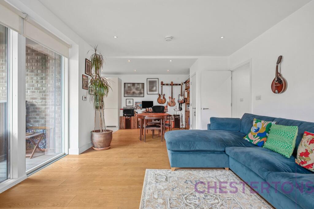2 bed 1st Floor Flat for rent in Greenwich. From Chestertons Estate Agents , Canary Wharf & Docklands Lettings 2 bed 1st Floor Flat for rent in Greenwich. From Chestertons Estate Agents , Canary Wharf & Docklands Lettings