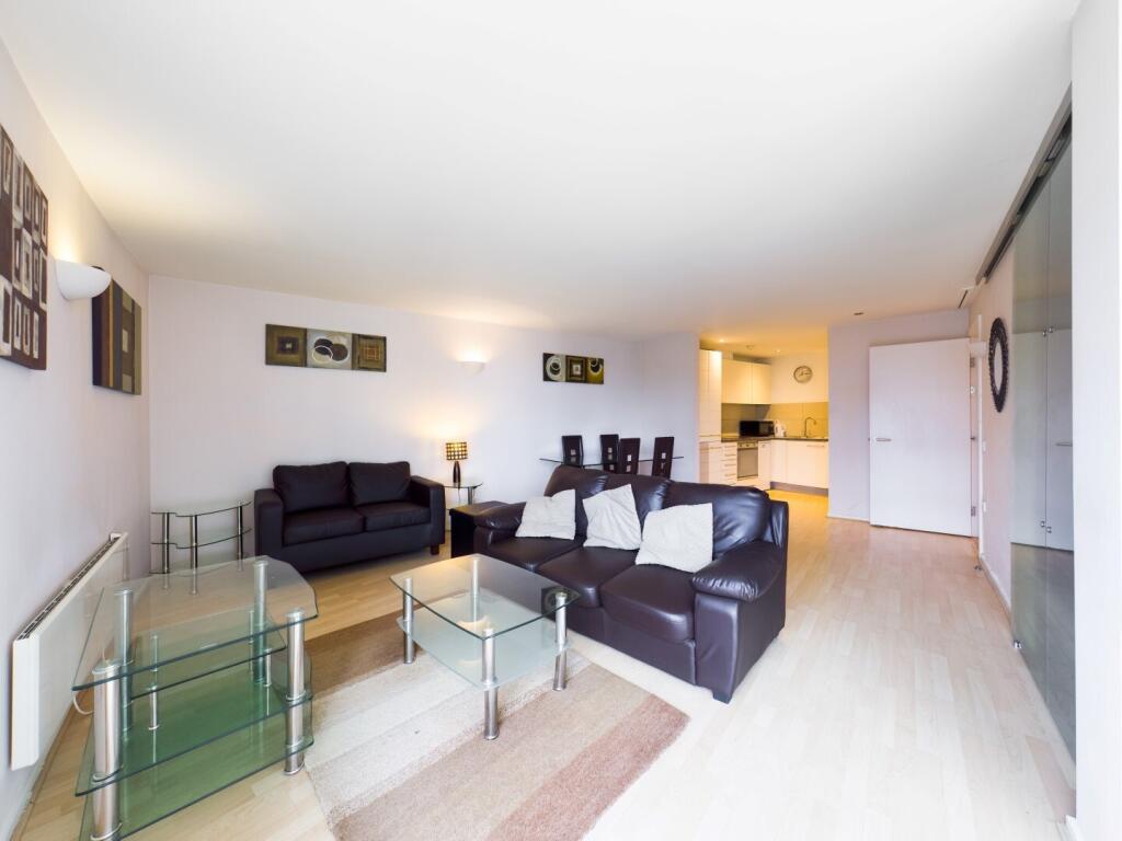2 bed 1st Floor Flat for rent in Poplar. From Chestertons Estate Agents , Canary Wharf & Docklands Lettings