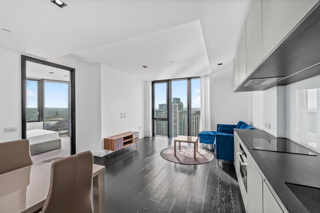 2 bed 1st Floor Flat for rent in Poplar. From Chestertons Estate Agents , Canary Wharf & Docklands Lettings 2 bed 1st Floor Flat for rent in Poplar. From Chestertons Estate Agents , Canary Wharf & Docklands Lettings