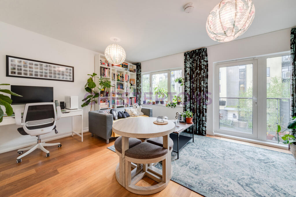 2 bed 1st Floor Flat for rent in Greenwich. From Chestertons Estate Agents , Canary Wharf & Docklands Lettings