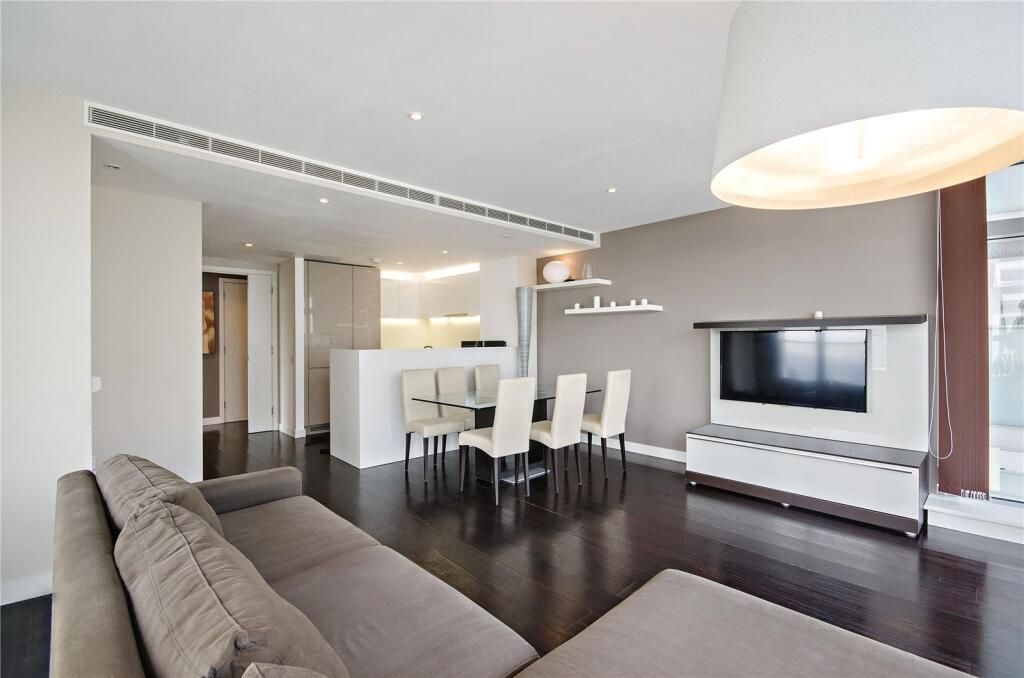 2 bed 1st Floor Flat for rent in Poplar. From Chestertons Estate Agents , Canary Wharf & Docklands Lettings