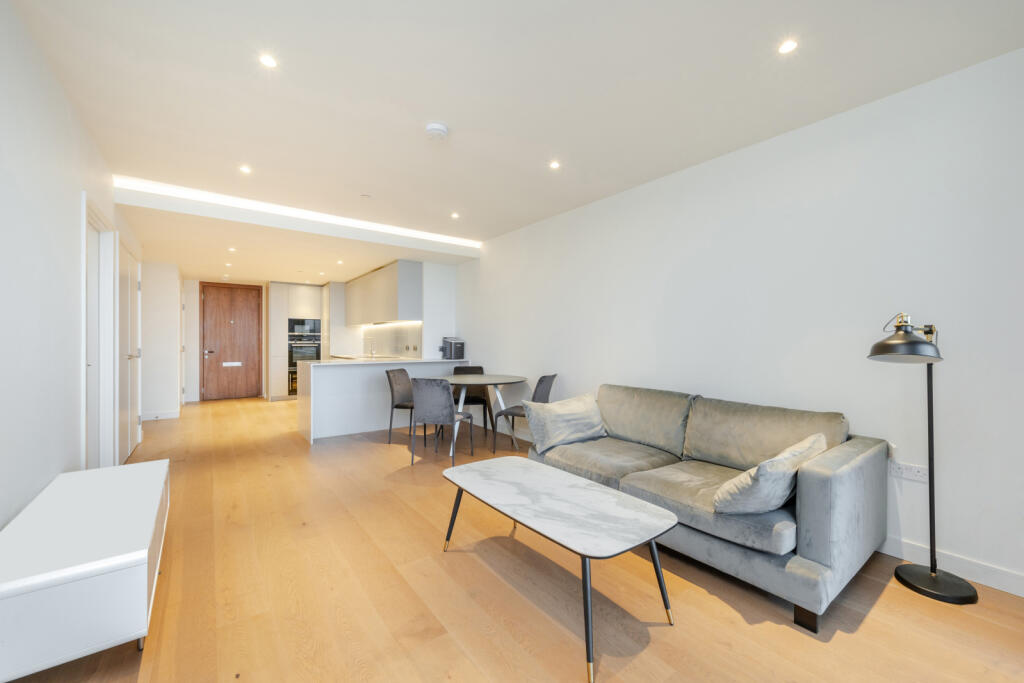 1 bed 1st Floor Flat for rent in Poplar. From Chestertons Estate Agents , Canary Wharf & Docklands Lettings