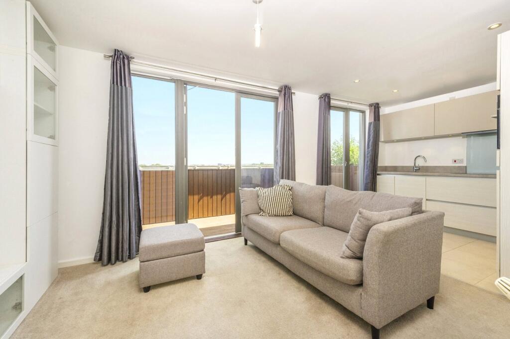 1 bed 1st Floor Flat for rent in West Ham. From Chestertons Estate Agents , Canary Wharf & Docklands Lettings 1 bed 1st Floor Flat for rent in West Ham. From Chestertons Estate Agents , Canary Wharf & Docklands Lettings