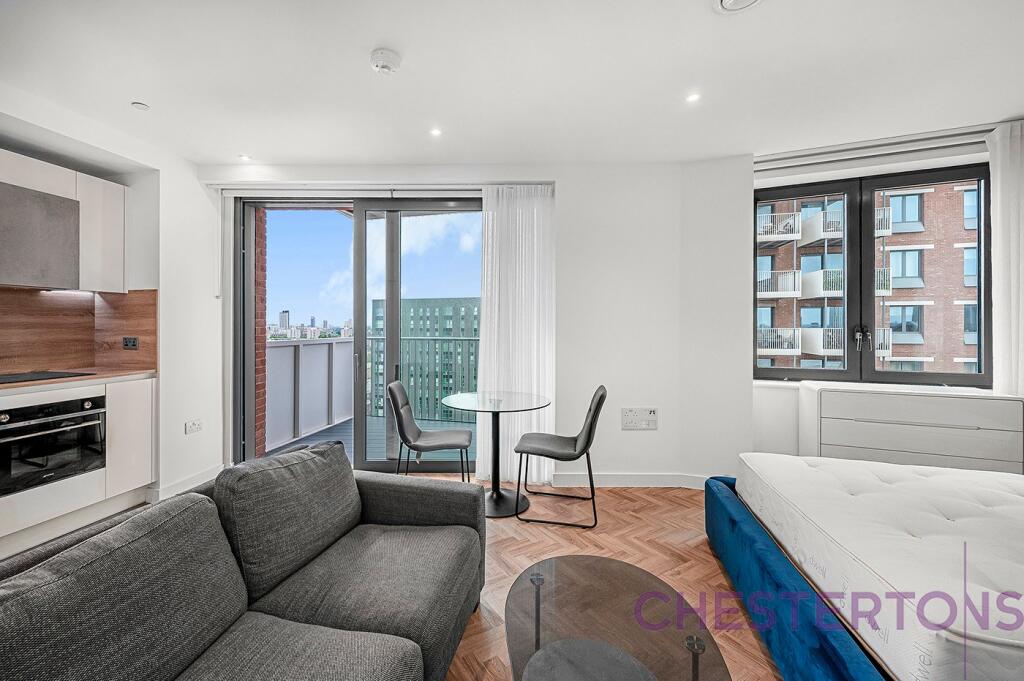 4 bed 1st Floor Flat for rent in Bow. From Chestertons Estate Agents , Canary Wharf & Docklands Lettings 4 bed 1st Floor Flat for rent in Bow. From Chestertons Estate Agents , Canary Wharf & Docklands Lettings