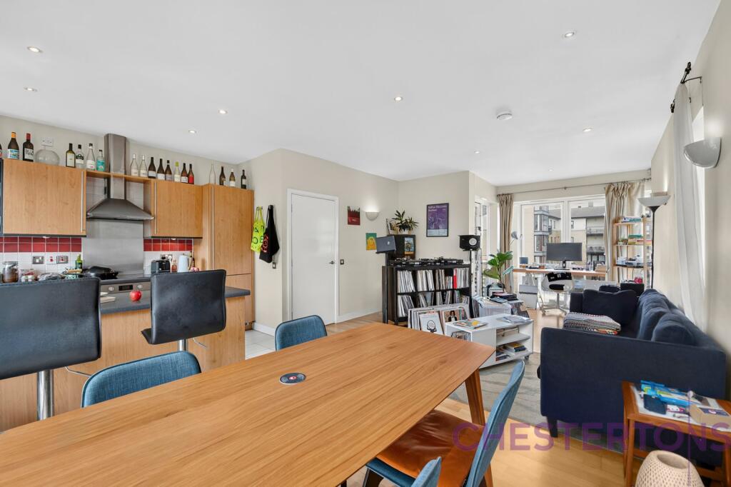 2 bed 1st Floor Flat for rent in Poplar. From Chestertons Estate Agents , Canary Wharf & Docklands Lettings 2 bed 1st Floor Flat for rent in Poplar. From Chestertons Estate Agents , Canary Wharf & Docklands Lettings