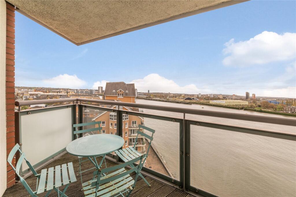 1 bed 1st Floor Flat for rent in Poplar. From Chestertons Estate Agents , Canary Wharf & Docklands Lettings