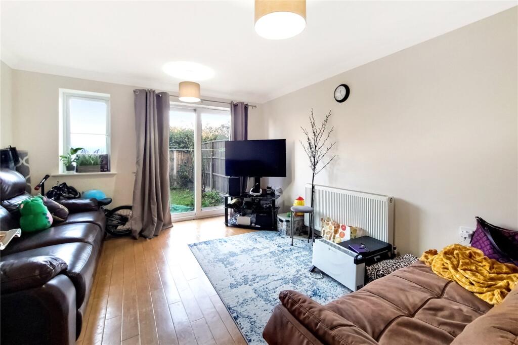 2 bed Detached for rent in Wanstead. From Chestertons Estate Agents , Canary Wharf & Docklands Lettings