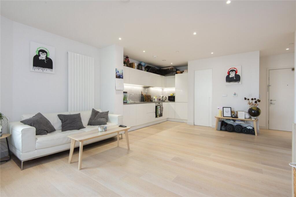 1 bed 1st Floor Flat for rent in Woolwich. From Chestertons Estate Agents , Canary Wharf & Docklands Lettings 1 bed 1st Floor Flat for rent in Woolwich. From Chestertons Estate Agents , Canary Wharf & Docklands Lettings