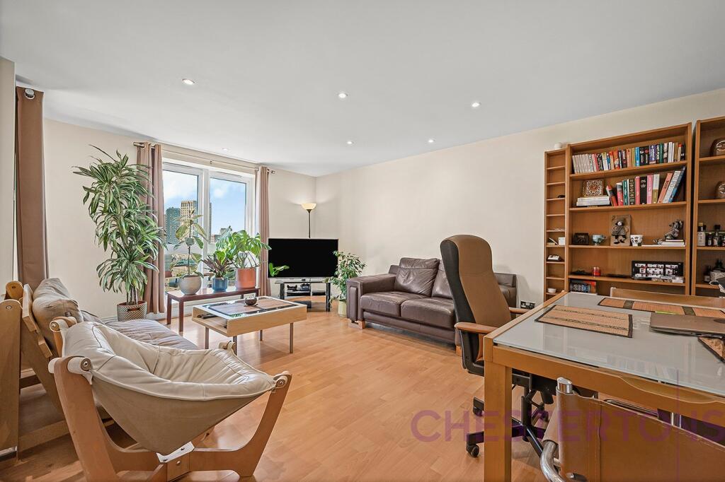 2 bed 1st Floor Flat for rent in Poplar. From Chestertons Estate Agents , Canary Wharf & Docklands Lettings