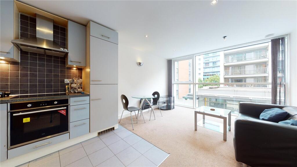 1 bed 1st Floor Flat for rent in Poplar. From Chestertons Estate Agents , Canary Wharf & Docklands Lettings 1 bed 1st Floor Flat for rent in Poplar. From Chestertons Estate Agents , Canary Wharf & Docklands Lettings