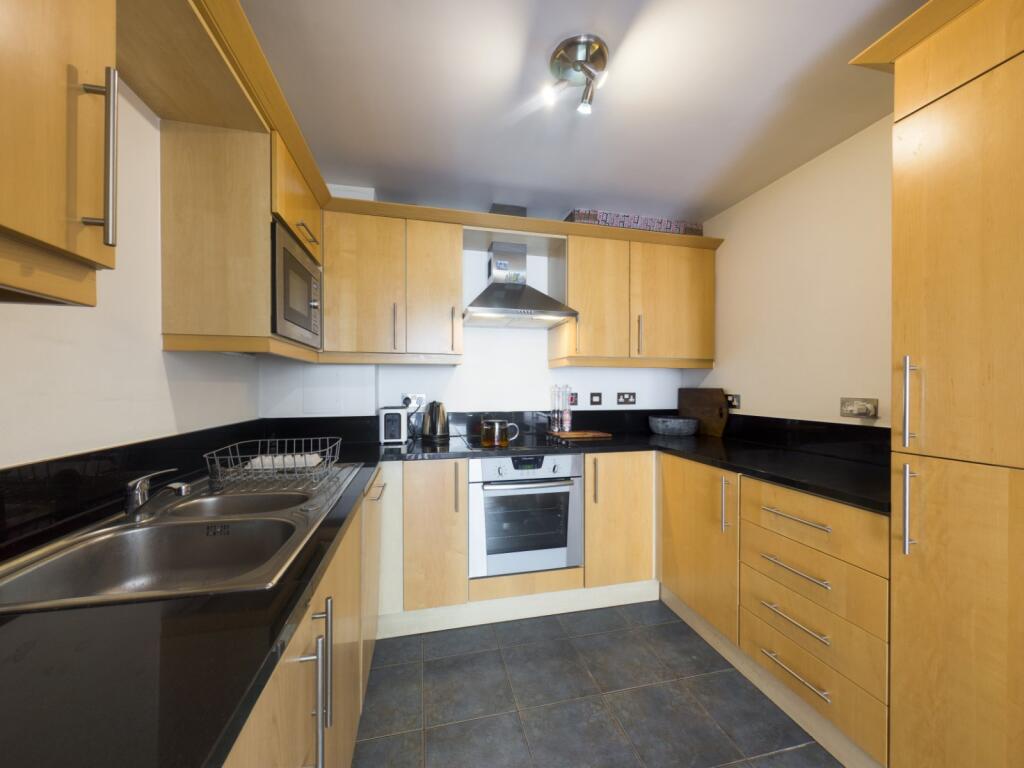 1 bed 1st Floor Flat for rent in Poplar. From Chestertons Estate Agents , Canary Wharf & Docklands Lettings