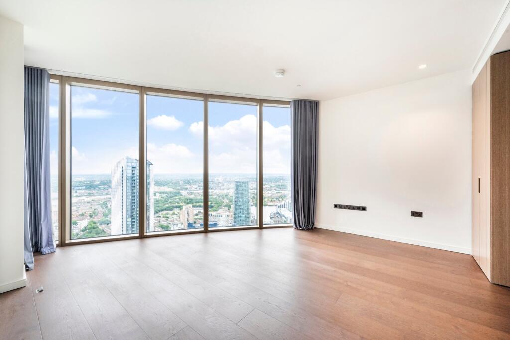 2 bed 1st Floor Flat for rent in Poplar. From Chestertons Estate Agents , Canary Wharf & Docklands Lettings