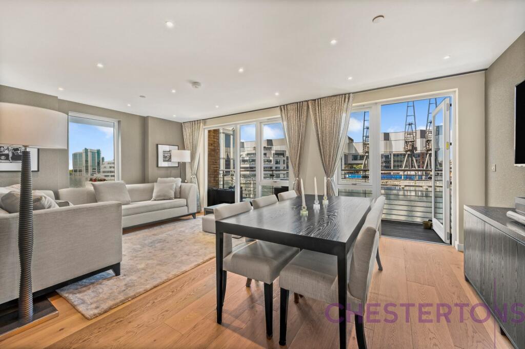 3 bed 1st Floor Flat for rent in Poplar. From Chestertons Estate Agents , Canary Wharf & Docklands Lettings