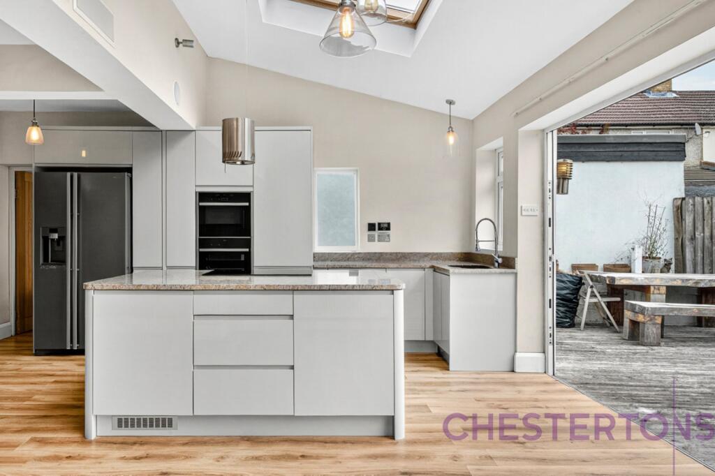 5 bed Detached for rent in Woolwich. From Chestertons Estate Agents , Canary Wharf & Docklands Lettings 5 bed Detached for rent in Woolwich. From Chestertons Estate Agents , Canary Wharf & Docklands Lettings