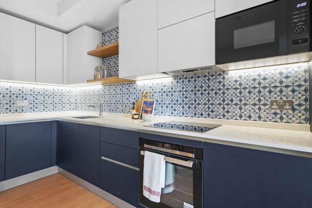 4 bed 1st Floor Flat for rent in Stratford. From Chestertons Estate Agents , Canary Wharf & Docklands Lettings