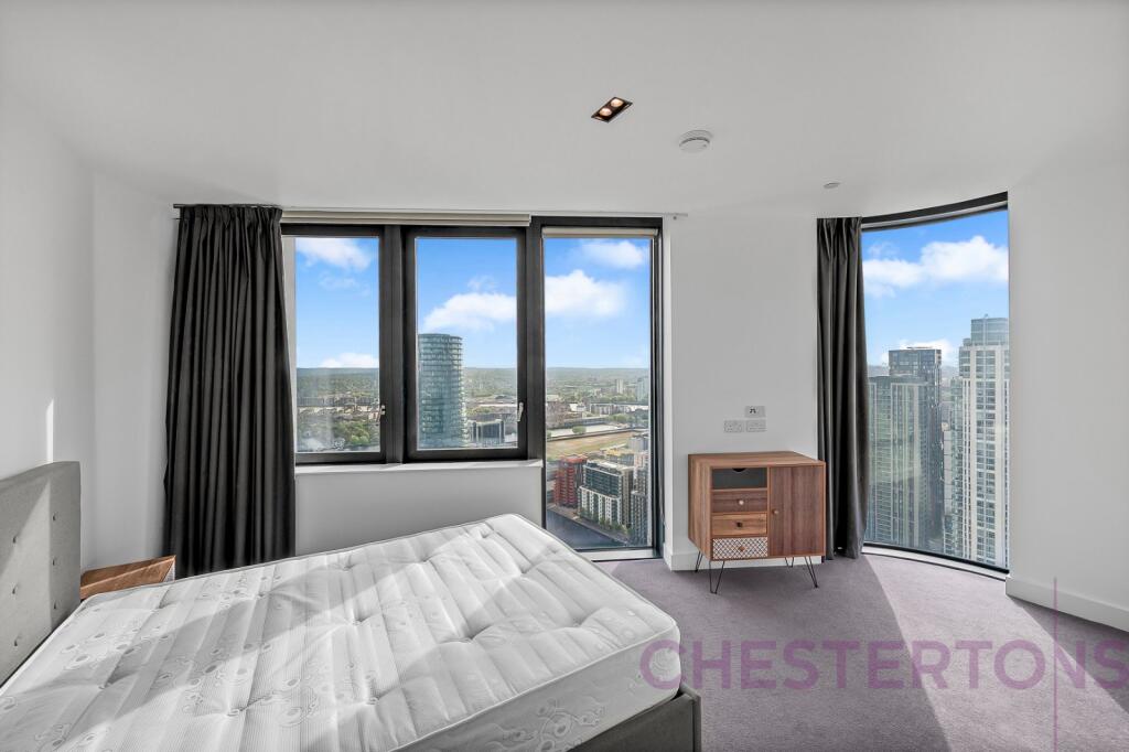 3 bed 1st Floor Flat for rent in Poplar. From Chestertons Estate Agents , Canary Wharf & Docklands Lettings 3 bed 1st Floor Flat for rent in Poplar. From Chestertons Estate Agents , Canary Wharf & Docklands Lettings