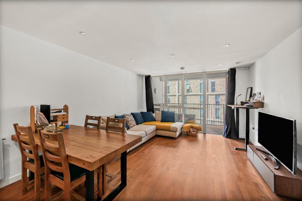 1 bed 1st Floor Flat for rent in West Ham. From Chestertons Estate Agents , Canary Wharf & Docklands Lettings