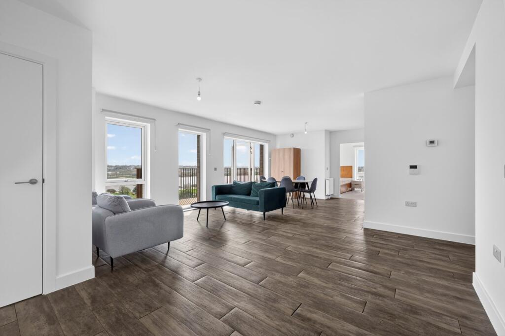 3 bed 1st Floor Flat for rent in Woolwich. From Chestertons Estate Agents , Canary Wharf & Docklands Lettings 3 bed 1st Floor Flat for rent in Woolwich. From Chestertons Estate Agents , Canary Wharf & Docklands Lettings