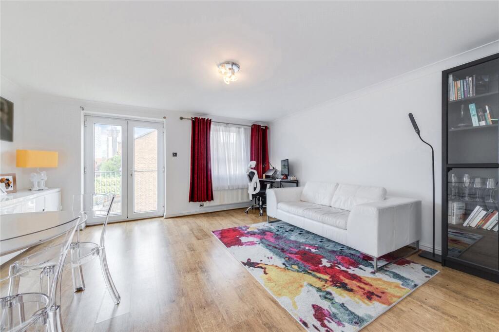 2 bed 1st Floor Flat for rent in Poplar. From Chestertons Estate Agents , Canary Wharf & Docklands Lettings 2 bed 1st Floor Flat for rent in Poplar. From Chestertons Estate Agents , Canary Wharf & Docklands Lettings