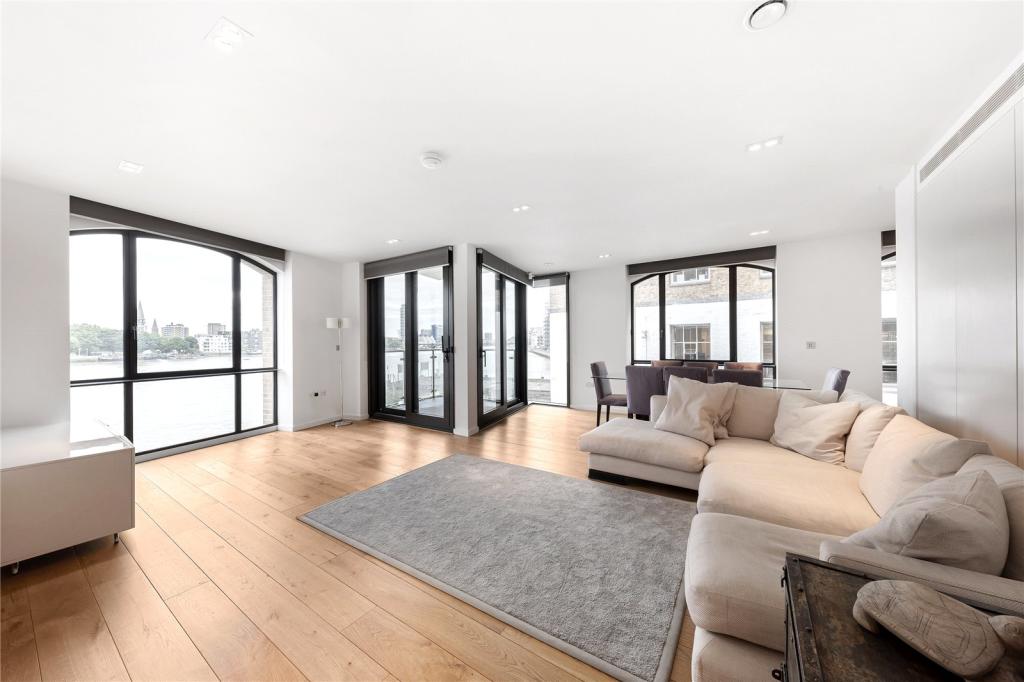 2 bed Flat for rent in Battersea. From Chestertons Estate Agents - Chelsea