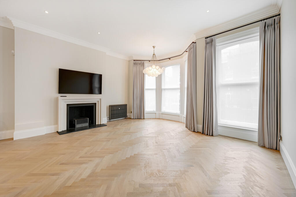 5 bed Flat for rent in Chelsea. From Chestertons Estate Agents - Chelsea