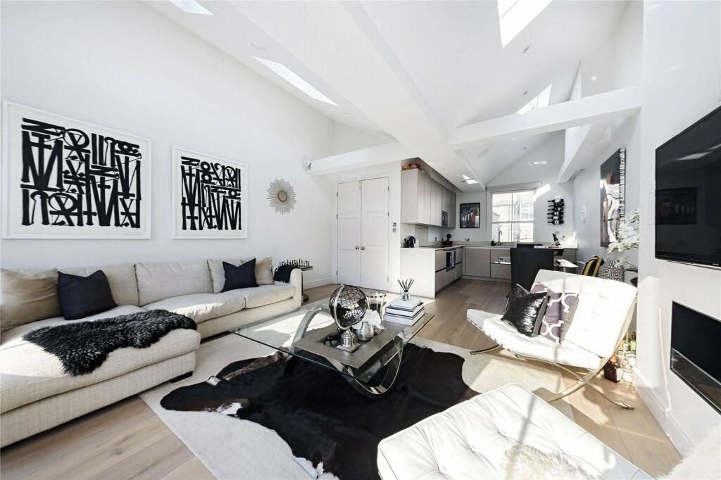 3 bed Flat for rent in Chelsea. From Chestertons Estate Agents - Chelsea