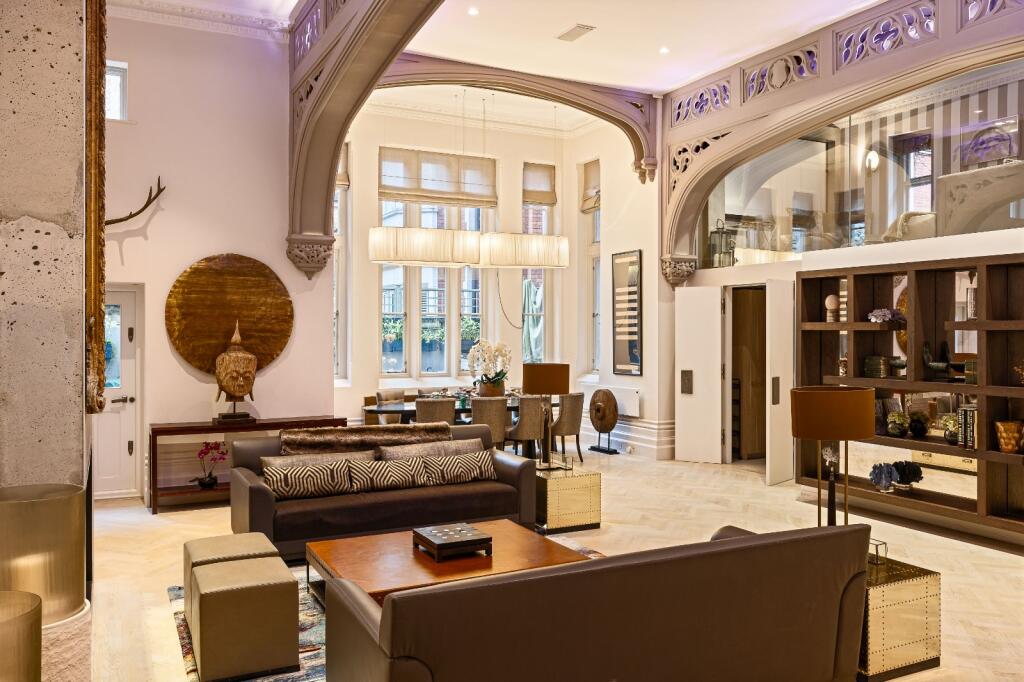 4 bed Annexe for rent in Chelsea. From Chestertons Estate Agents - Chelsea