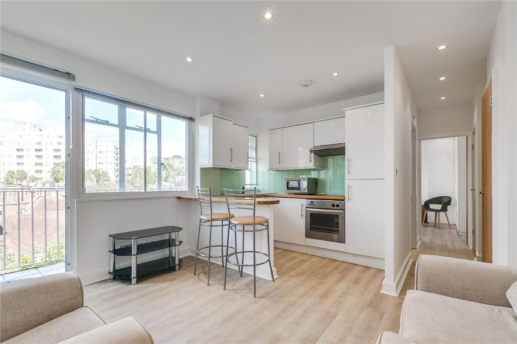 1 bed 1st Floor Flat for rent in Chelsea. From Chestertons Estate Agents - Chelsea