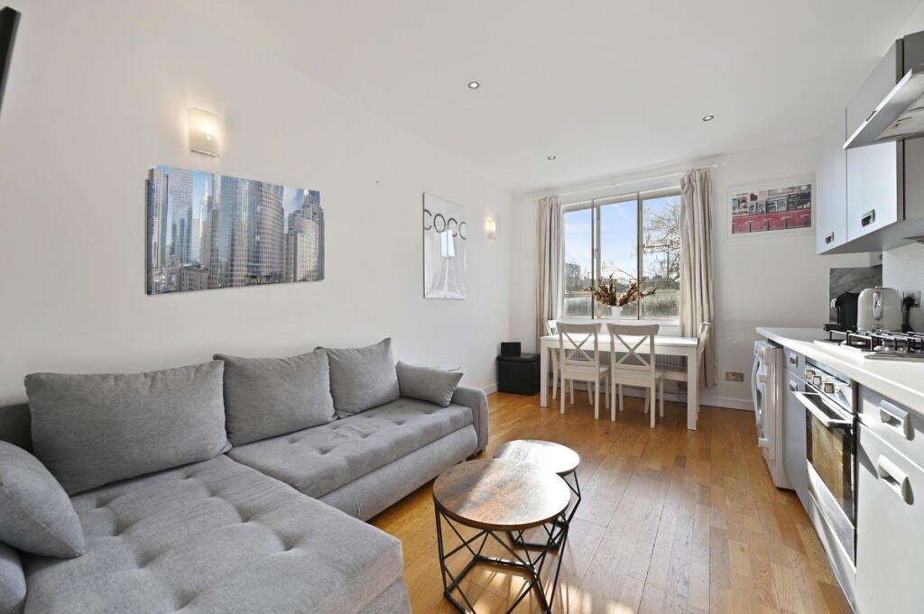 1 bed 1st Floor Flat for rent in Chelsea. From Chestertons Estate Agents - Chelsea