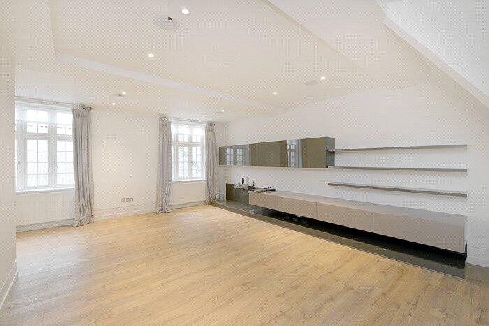 2 bed 1st Floor Flat for rent in Chelsea. From Chestertons Estate Agents - Chelsea