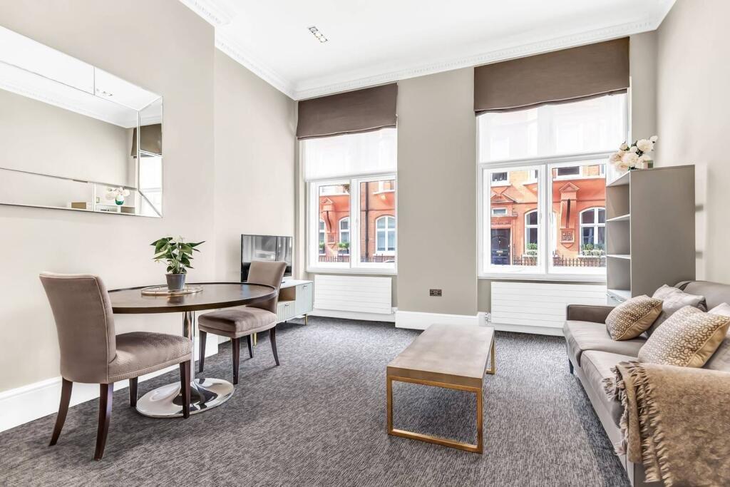 1 bed 1st Floor Flat for rent in Chelsea. From Chestertons Estate Agents - Chelsea 1 bed 1st Floor Flat for rent in Chelsea. From Chestertons Estate Agents - Chelsea